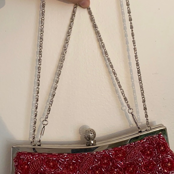 Small Red Beaded Bag - Picture 7 of 7